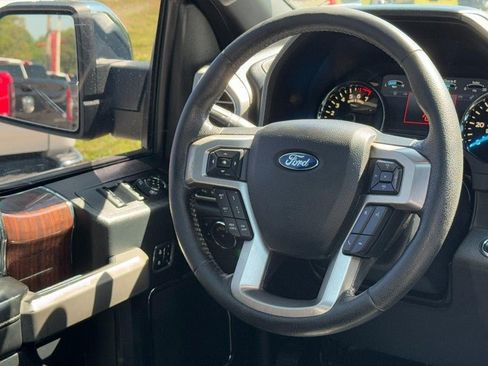 Used 2015 Ford F150 Platinum w/ Equipment Group 701A Luxury AWD/4WD image 13