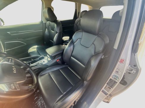 Used 2025 Kia Telluride S AWD/4WD image 13