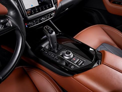 Used 2023 Maserati Levante GT AWD/4WD image 31