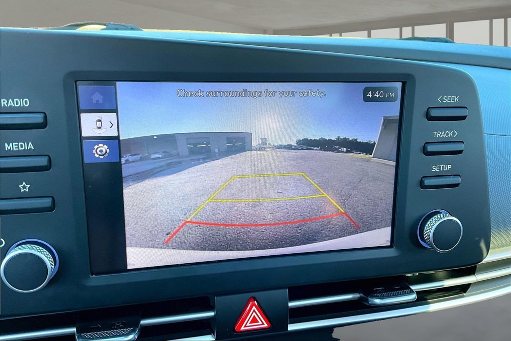 Used 2024 Hyundai Elantra SE FWD image 14