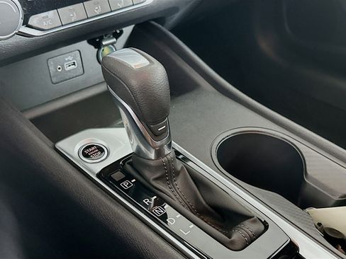 Used 2022 Nissan Altima 2.5 S FWD image 23