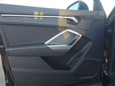 Used 2020 Audi Q3 2.0T Premium Plus w/ Premium Plus Package image 21