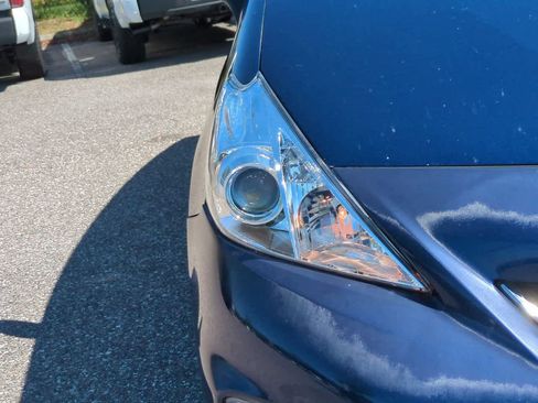 Used 2014 Toyota Prius V Three FWD image 10