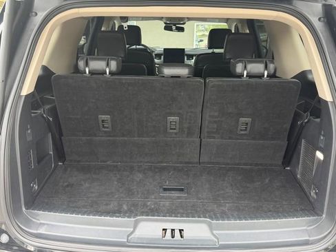 Used 2024 Ford Expedition XLT AWD/4WD image 7