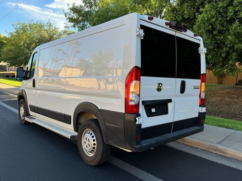 Used 2025 RAM ProMaster 2500 w/ U-Haul Equipment Group FWD image 51
