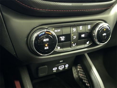 Used 2022 Chevrolet TrailBlazer RS w/ Sun and Liftgate Package image 20