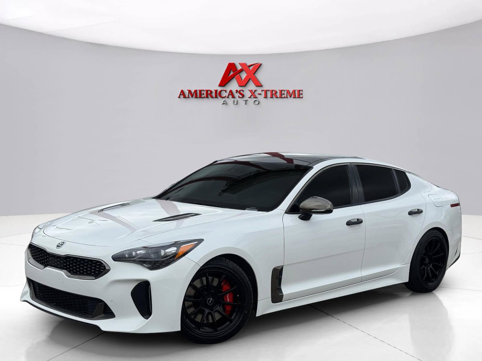 Used 2021 Kia Stinger GT1 RWD image 1