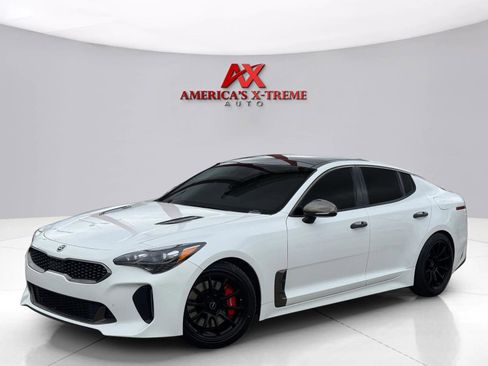 Used 2021 Kia Stinger GT1 RWD image 1