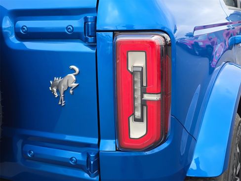 Certified 2023 Ford Bronco Outer Banks image 6