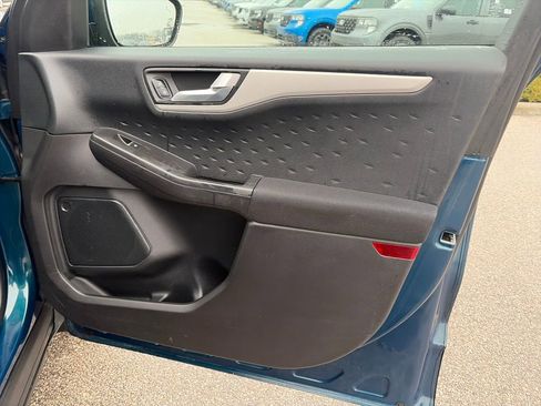 Used 2020 Ford Escape SE image 9