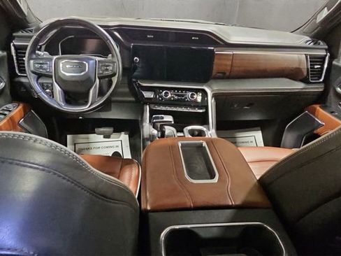 Used 2022 GMC Sierra 1500 Denali Ultimate image 2