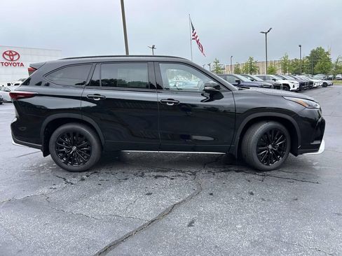 New 2026 Toyota Highlander XSE AWD/4WD image 2