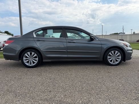 Used 2012 Honda Accord EX image 19