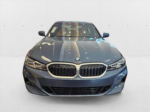 Certified 2025 BMW 330i Sedan w/ M Sport Package image 5