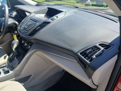 Used 2015 Ford Escape SE AWD/4WD image 17
