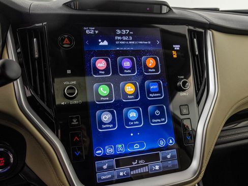 Used 2025 Subaru Outback Limited image 25