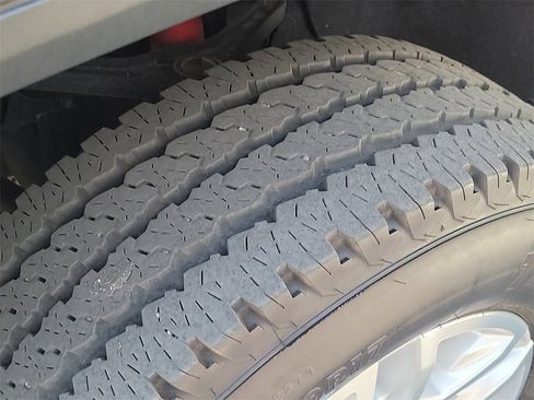 Used 2022 GMC Sierra 2500 SLE w/ SLE Convenience Package image 26