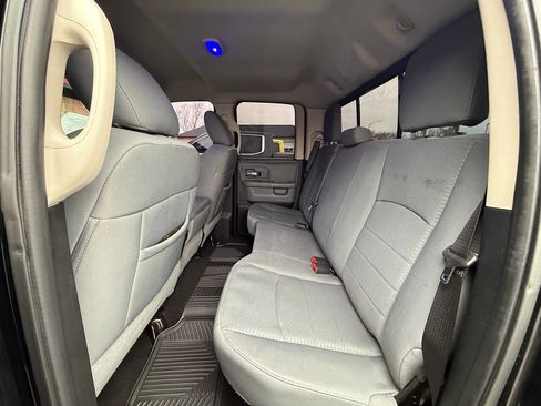 Used 2013 RAM 1500 Classic SLT w/ Premium Display Pkg image 17