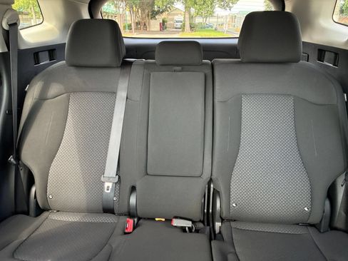 Used 2026 Kia Sportage LX FWD image 33