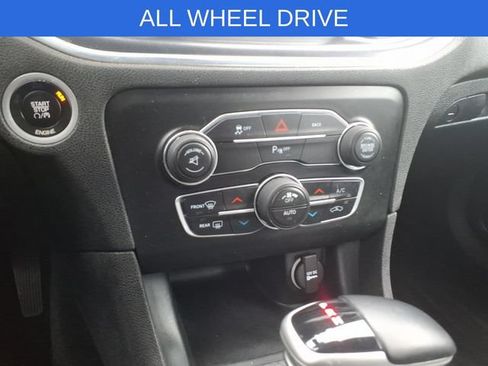 Used 2016 Dodge Charger SXT w/ AWD Plus Group image 18