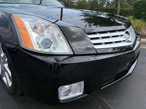 Used 2005 Cadillac XLR RWD image 16