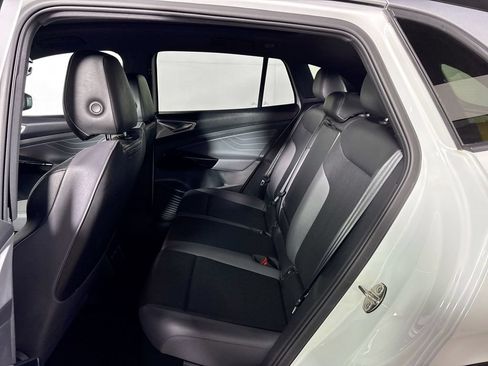 Certified 2023 Volkswagen ID.4 Pro S Plus AWD/4WD image 23