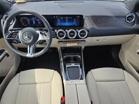 New 2026 Mercedes-Benz GLA 250 4MATIC image 17