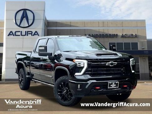 Used 2025 Chevrolet Silverado 2500 LTZ w/ LTZ Plus Package AWD/4WD image 1