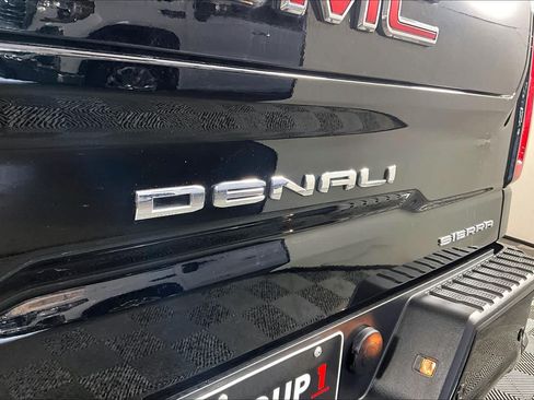 Used 2025 GMC Sierra 1500 Denali w/ Denali Reserve Package AWD/4WD image 10