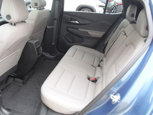 Used 2024 Buick Envista Avenir image 32