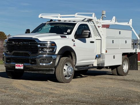 New 2026 RAM 5500 Tradesman w/ Chrome Appearance Group image 7
