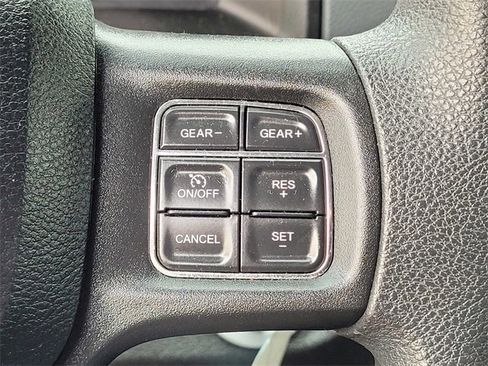 Used 2019 RAM 1500 Classic SLT image 25