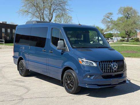 Used 2022 Mercedes-Benz Sprinter 2500 image 1