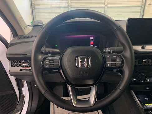Used 2024 Honda Accord Touring image 8
