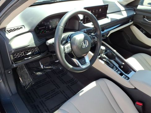 Certified 2025 Honda Accord Touring image 16