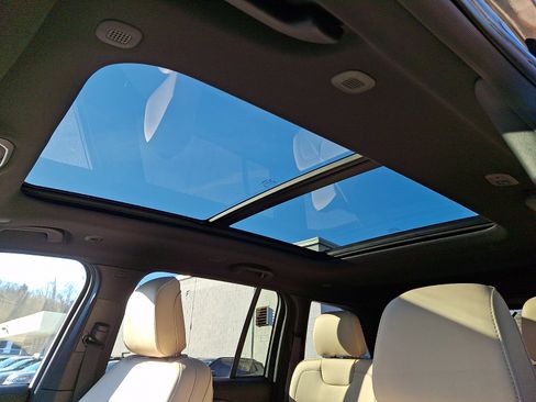 Certified 2023 Jeep Grand Cherokee Limited image 14