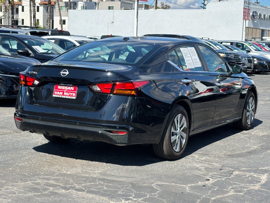 Used 2025 Nissan Altima 2.5 S FWD image 7