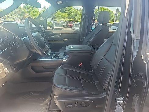 Used 2024 Chevrolet Silverado 2500 High Country w/ Midnight Edition AWD/4WD image 9