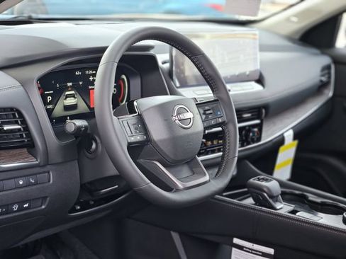New 2026 Nissan Rogue Platinum w/ Platinum Premium Package image 11