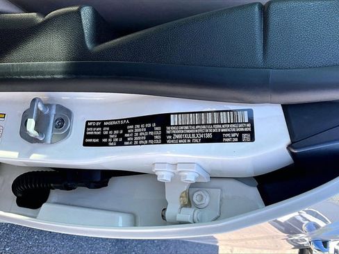 Used 2020 Maserati Levante GranLusso image 30