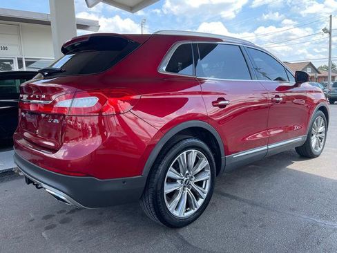 Used 2016 Lincoln MKX Reserve w/ Luxury Package AWD/4WD image 3