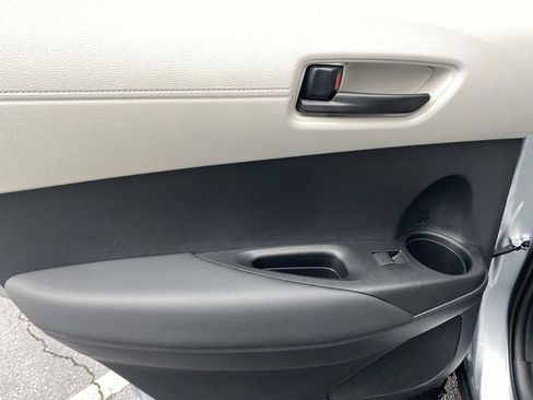 New 2026 Toyota Corolla Cross L image 18