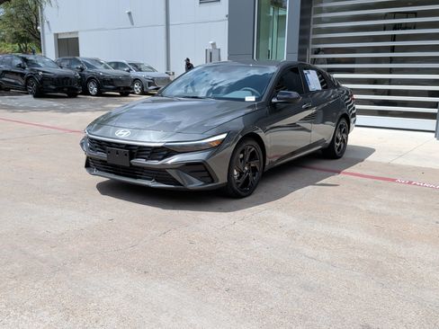 Used 2026 Hyundai Elantra Sport w/ Cargo Package FWD image 5