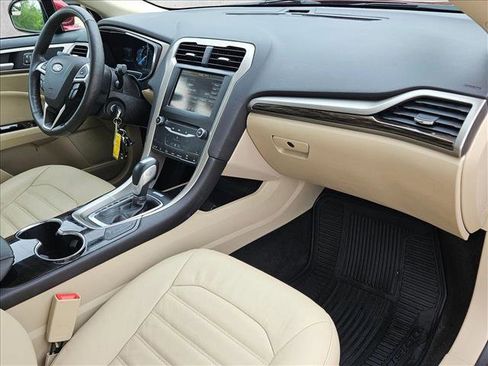 Used 2014 Ford Fusion SE w/ Equipment Group 502A image 23