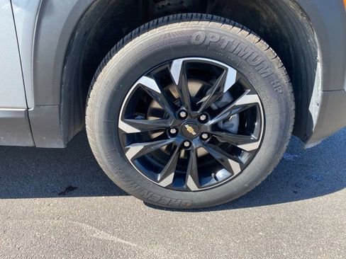 Used 2023 Chevrolet TrailBlazer LT w/ Convenience Package AWD/4WD image 30