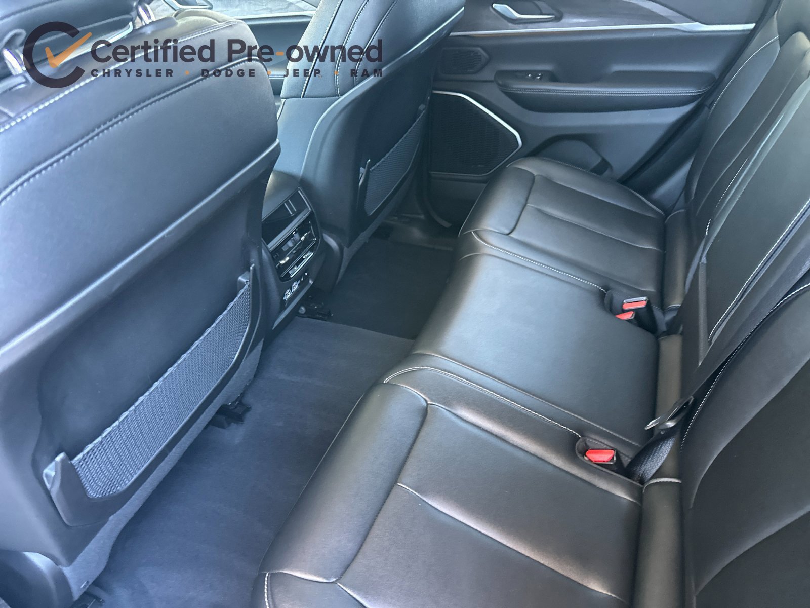 Used 2024 Jeep Grand Cherokee Limited 4xe AWD/4WD image 13