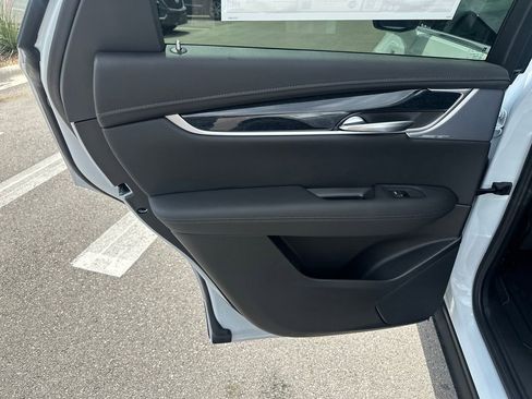 New 2026 Cadillac XT5 Premium Luxury w/ LPO, ONYX Package FWD image 20