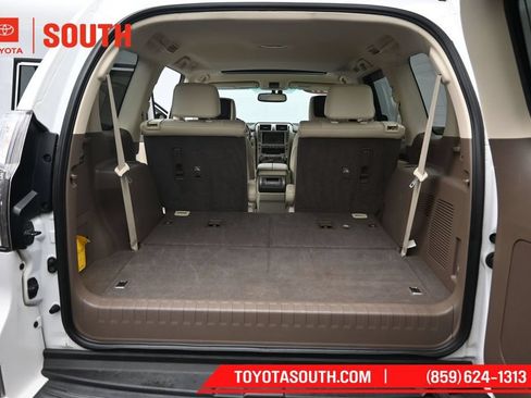 Used 2017 Lexus GX 460 AWD/4WD image 35