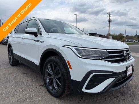 Used 2022 Volkswagen Tiguan SE AWD/4WD image 3