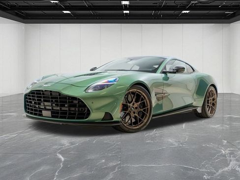 Used 2025 Aston Martin Vanquish V12 image 10